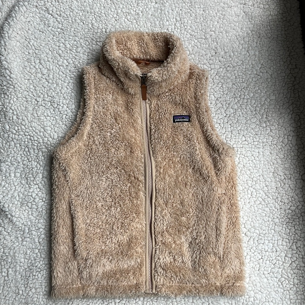 Girls Patagonia fleece vest